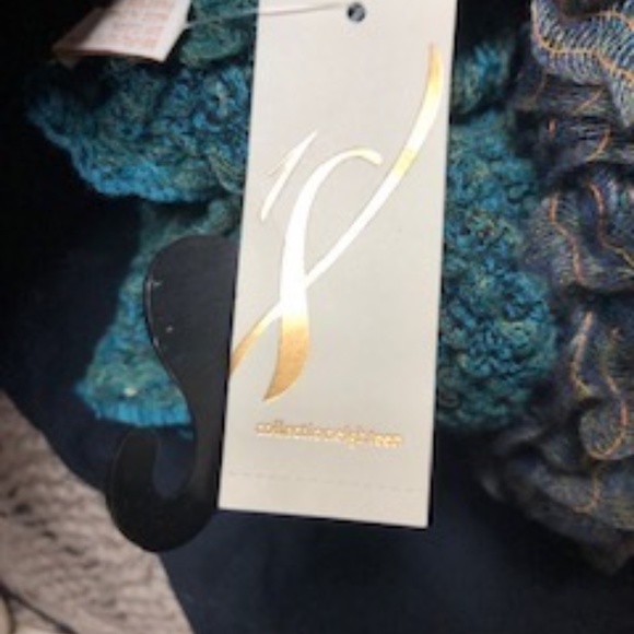 Unique Peacock Teal Infinity Scarf *NEW* - Picture 4 of 14